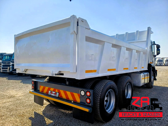 2020 IVECO TRAKKER 440 10 CUBE TIPPER #11368